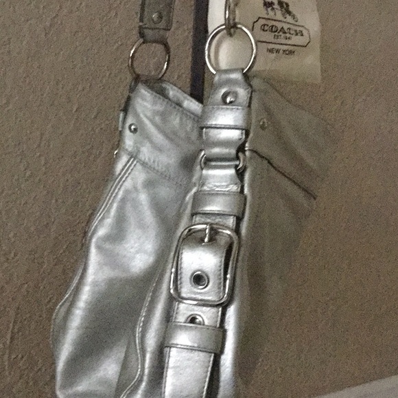 COACH SATCHEL - Picture 6 of 8